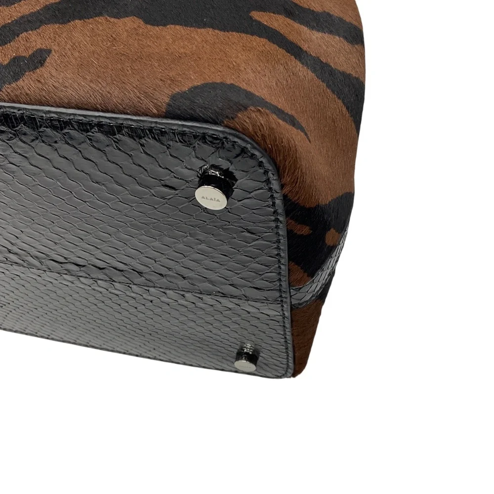 ALAIA CANELLE / NOIR NUT BROWN MINA MEDIUM POLAIN ZEBRA AND ELAPHE CALF HAIR AND - Picture 11 of 16